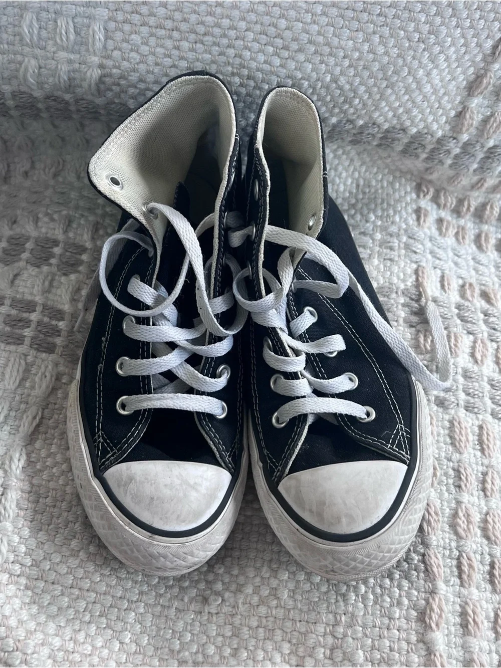 Converse Kids Chuck Taylor All Star High Top Sneakers-Black/White Size 3 US Kids